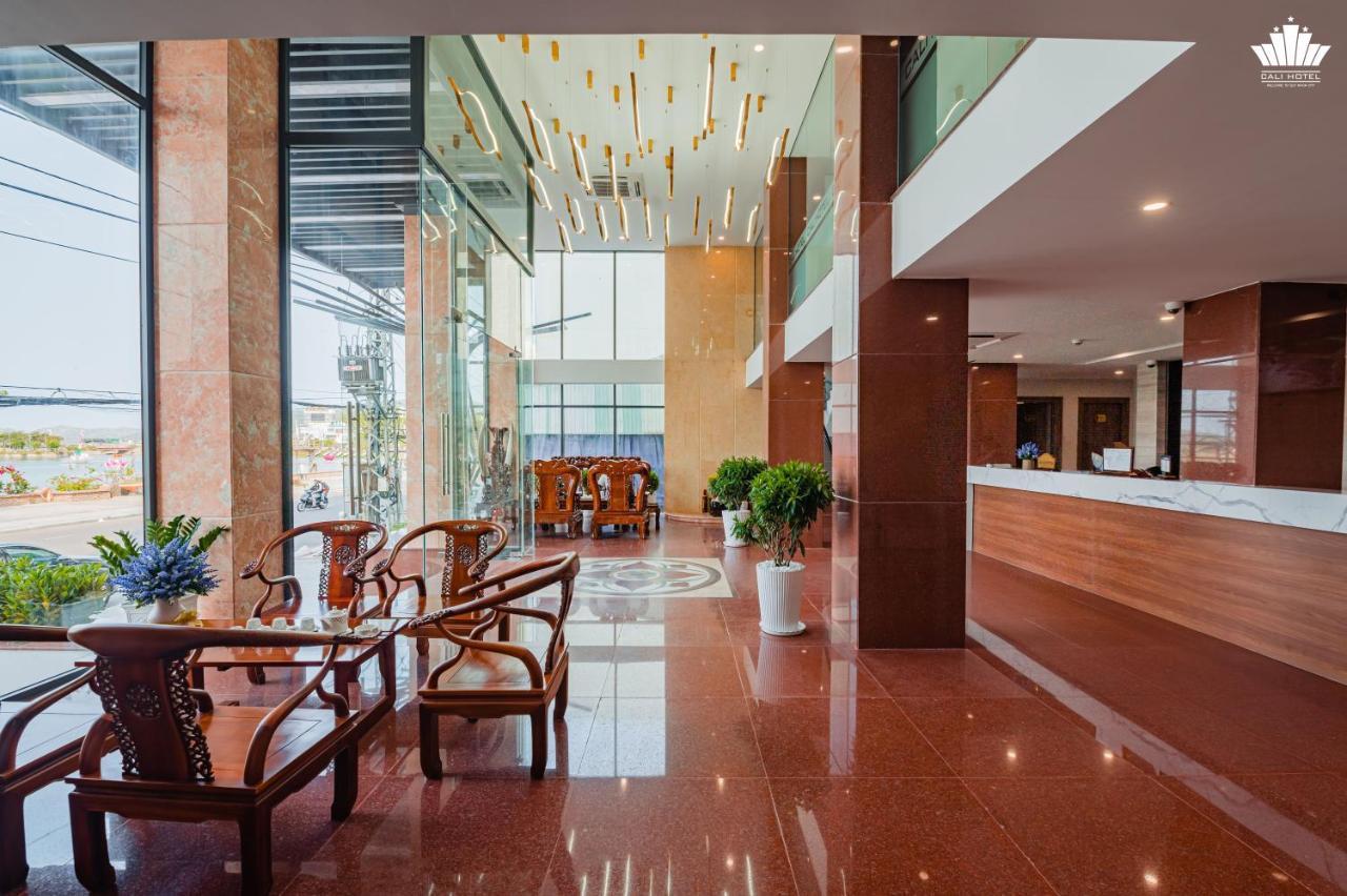 Cali Hotel Куинён Экстерьер фото
