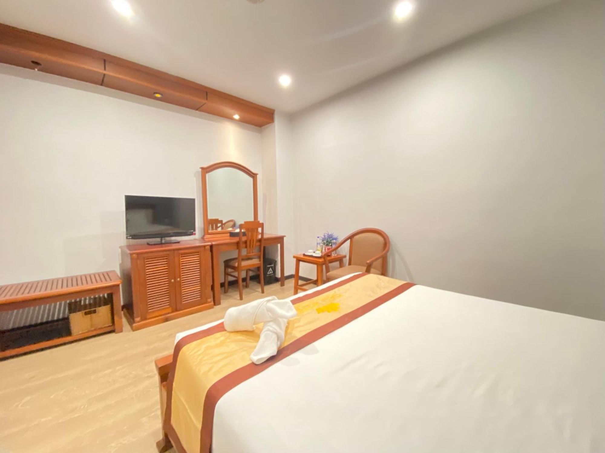 Cali Hotel Куинён Экстерьер фото